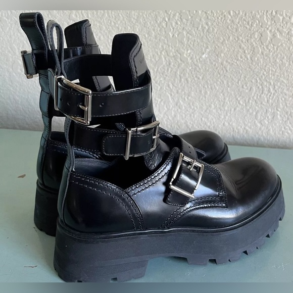 Alexander McQueen Triple Buckle Black Platform Boots 40 $1350 - Picture 7 of 15